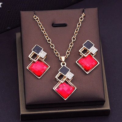 Ģeometriski kvadrātveida kristāla juvelierizstrādājumu komplekti sievietēm Auskari Kuloni Kaklarotu komplekti Modes aksesuāri