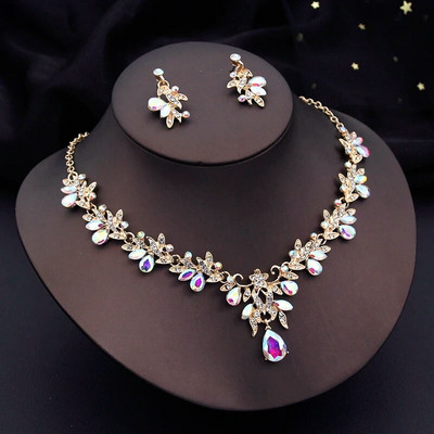 Luksuslikud 3 tk Silver Colors kristallist pulmaehtekomplektid naistele rippuvad kõrvarõngad ja kaelakee komplektid Pruudikostüümi aksessuaar