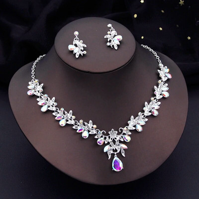 Luksuslikud 3 tk Silver Colors kristallist pulmaehtekomplektid naistele rippuvad kõrvarõngad ja kaelakee komplektid Pruudikostüümi aksessuaar