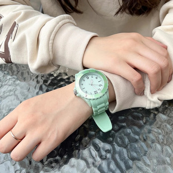 Модни ежедневни часовници Силиконови дамски кварцови часовници Студентски женски класически винтидж часовник Електронни студентски ръчни часовници за двойка