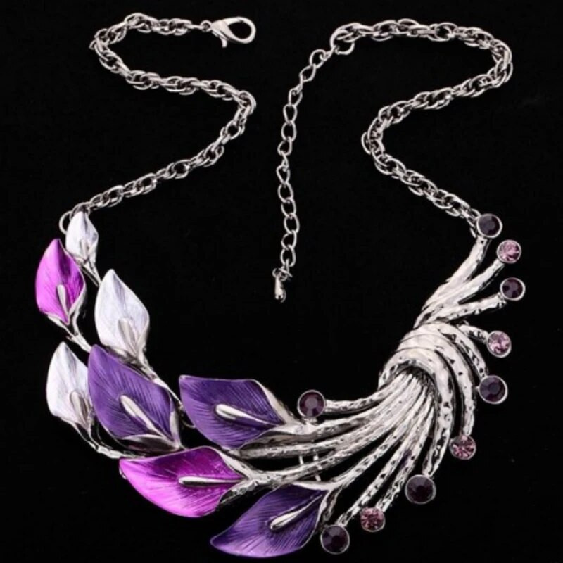 Izsmalcināti grezni gradienta purpursarkani lapas, pāva spalvu kaklarotas auskaru komplekts sievietēm Eleganti Calla Lily līgavas rotaslietas
