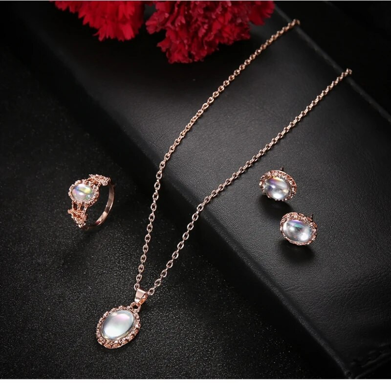 Πολυτελές κομψό κολιέ Aurora οβάλ ζιργκόν δαχτυλίδι κοσμηματοπωλείο για γυναίκες Ρομαντικό επίχρυσο αξεσουάρ γάμου από ψεύτικο οπάλιο