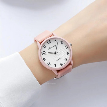 Модни дамски часовници с горещи разпродажби Сив цифров прост дамски кварцов часовник Спортна силиконова каишка Дамски часовник Ръчни часовници