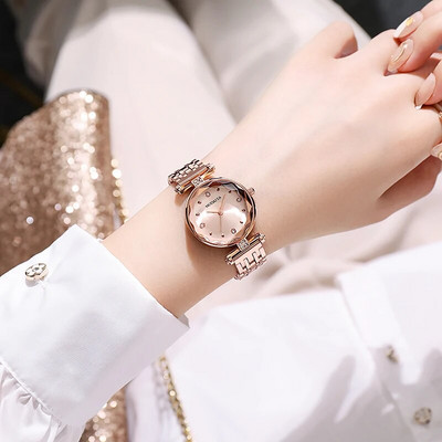 Jaunums Sieviešu kleita Pulkstenis Candy Color Silikona siksniņa Lovely Lady Girls Dāvanas Pulkstenis Ikdienas kvarca rokas pulkstenis Relogio Feminino