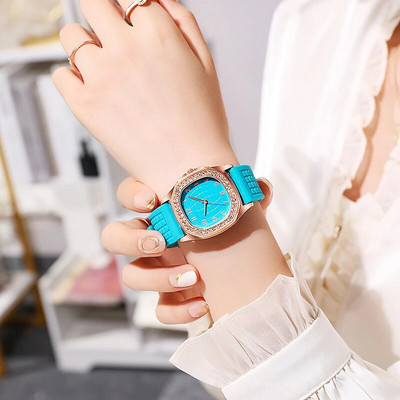 Jaunums Sieviešu kleita Pulkstenis Candy Color Silikona siksniņa Lovely Lady Girls Dāvanas Pulkstenis Ikdienas kvarca rokas pulkstenis Relogio Feminino