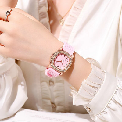 Jaunums Sieviešu kleita Pulkstenis Candy Color Silikona siksniņa Lovely Lady Girls Dāvanas Pulkstenis Ikdienas kvarca rokas pulkstenis Relogio Feminino
