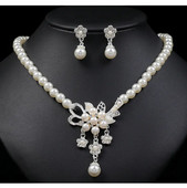 Πολυτελές Γυναικείο Κρυστάλλινο Σετ Κοσμήματα Γούρι Ασημί Χρώμα Γαμήλια Κρεμαστά Σκουλαρίκια Γυναικεία Κολιέ κολιέ με αλυσίδα με λευκή πέρλα