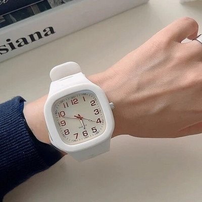 Četvrtasti kvarcni satovi za muškarce i žene Ins Style Jednostavan vodootporan sportski sat Moda za slobodno vrijeme Studentski sat za par Veleprodaja