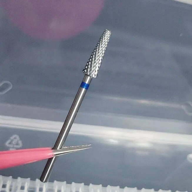 1vnt karbido nagų grąžtas Elektrinis manikiūro grąžtas Frezavimo pjovimo pjovimo aparatas Nagų dildės Grąžtai Pedikiūro įrankiai