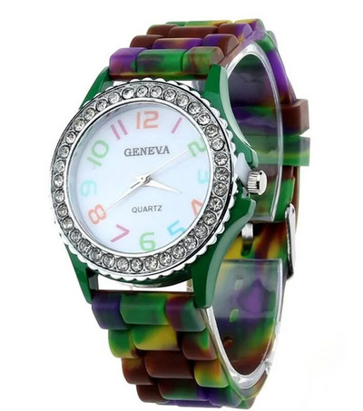 Uued vikerkaaremood naiste käekellad Luksuslikud kamuflaažist teemantidega naiste kvartskellad, silikoonist veekindel kleit, naiste kell