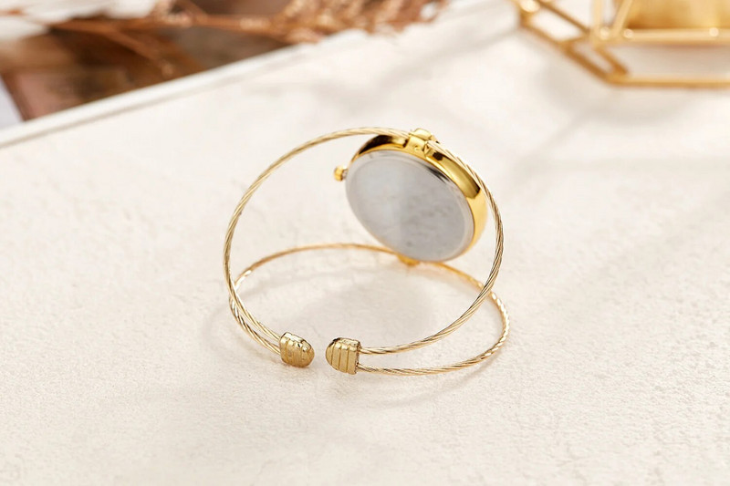 2023-as új, alkalmi divatos egyszerű lány kerek, egyszemélyes acél karkötős kvarc karkötős karóra