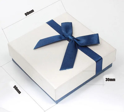 Popierinės dėžutės paketas dovanoms