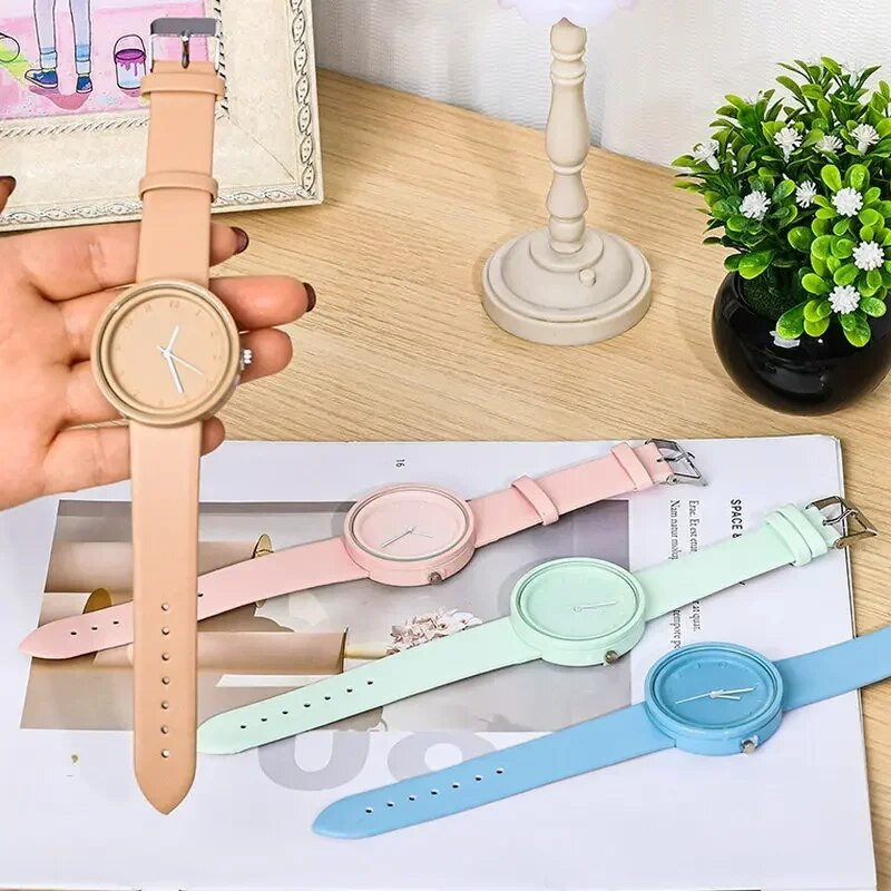 Jauni vienkārši ādas imitācijas zīmola kvarca pulksteņi sieviešu apaļie ūdensnecaurlaidīgie pulksteņi Relogio Feminino plaukstas aproce Pulkstenis karstā izpārdošana