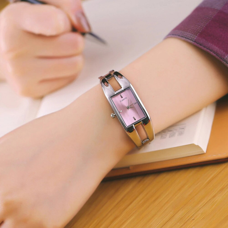 Uued naiste käevõrud Luksuslikud käevõrud kvartskellad vabaaja õhukese ribaga naiste käevõruga käekellad Feminino Relogio ilukujundusega kell