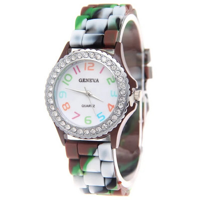 Mood naiste käekellad Luksuslik kamuflaaž teemantkvartskell Uus vikerkaare silikoonkleit naistele kellad tüdrukute kell Reloj