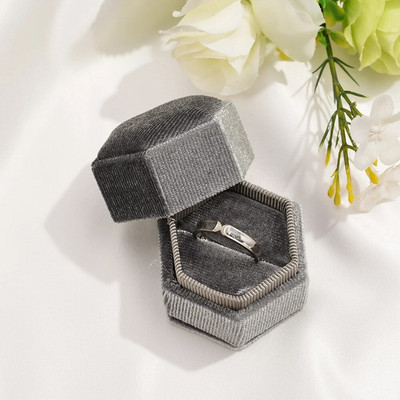 Senovinė aksominė žiedų dėžutė šešiakampės formos nuimama vestuvinio žiedo auskarų laikiklio dėklas Organizatoriaus laikymo žiedo ekrano pakuotė Dovana