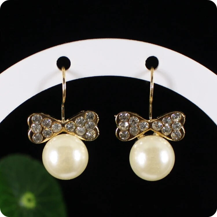 Kõrvarõngahoidja ehete vitriin ehete korraldaja käsi mannekani ukse voorused kõrvarõngad ekraan kõrvarõngahoidja ümbris akrüül