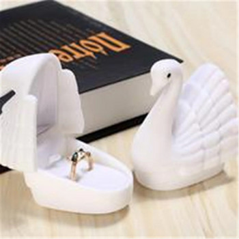 Творческа кутия за пръстени с лебед Дамски годежен сватбен пръстен Обеци Органайзер за подаръци Мини кадифена кутия за съхранение на бижута Дисплей Опаковъчна кутия