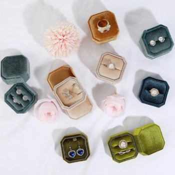 Кадифена осмоъгълна кутия за пръстени за сватбени годежи Предложение за подарък Организатор за пръстени Съхранение Преносима ретро кутия за бижута на едро