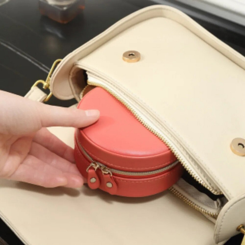 Μίνι φορητό ταξιδιωτικό κοσμηματοπωλείο με καθρέφτη για δαχτυλιδιά σκουλαρίκια Κολιέ Αποθήκευση Στρογγυλό PU Δερμάτινο κοσμηματοπωλείο Organizer Κιβώτιο προβολής