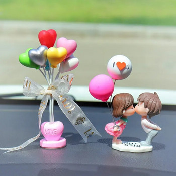 Аниме двойки за украса на кола модел сладка целувка балон фигура авто интериорна декорация розово табло фигурка аксесоари подаръци