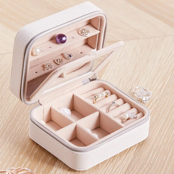 Нова кутия за органайзер за бижута от PU кожа с огледало за колие Гривна Обеци Съхранение на пръстени Преносима мини кутия за бижута