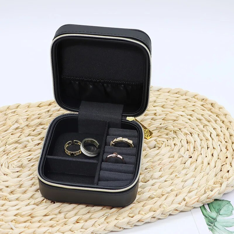 Pārnēsājama ceļojumu rotaslietu kastīte Gredzens kaklarota rokassprādze Auskari Glabāšana Augstas kvalitātes PU ādas rāvējslēdzējs rotaslietu organizatora kastīte Joyero