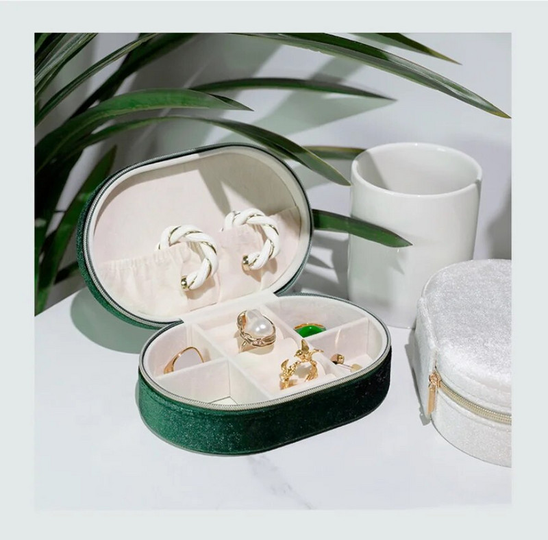 Ovāla flaneļa juvelierizstrādājumu organizatora kastīte ceļojumiem auskari Kaklarota Gredzens Kāzu dāvanu uzglabāšana Pārnēsājama PU ādas juvelierizstrādājumu kastīte Joyero