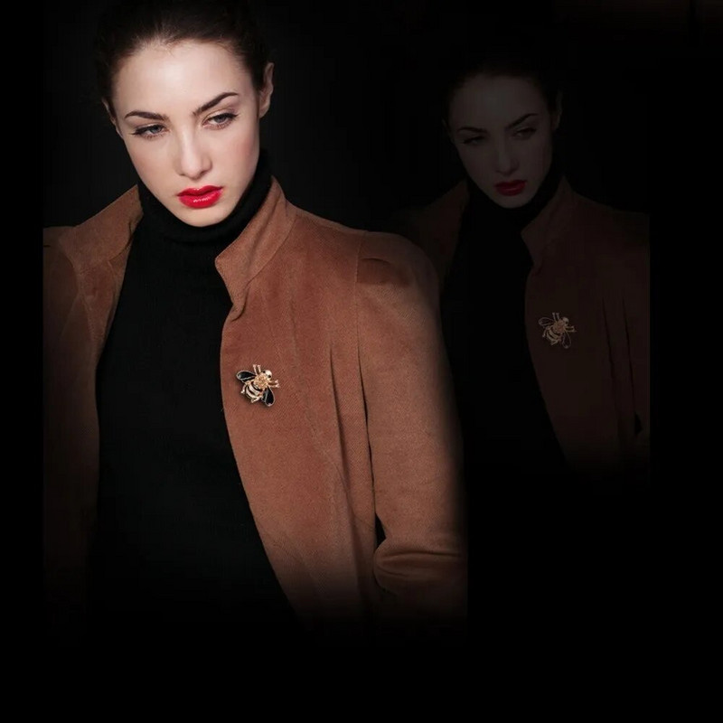 Delysia King Populaarne mitmekülgne kõrgekvaliteediline kristallist mesilasest pross, moodne tilgutiõli disain banketi elegantne temperamendimärk