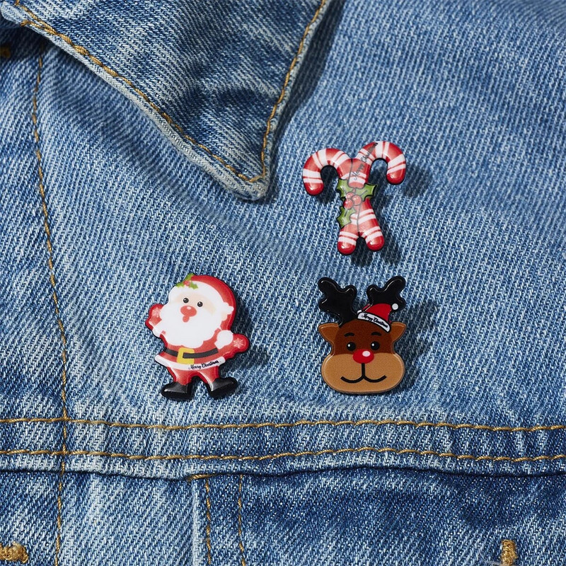 3/4 tk/komplekt Häid jõule prossid naistele Akrüülvaigust jõulupuu Jõuluvana Hirv Lumememme reväärinõelad aastavahetuse peo ehted