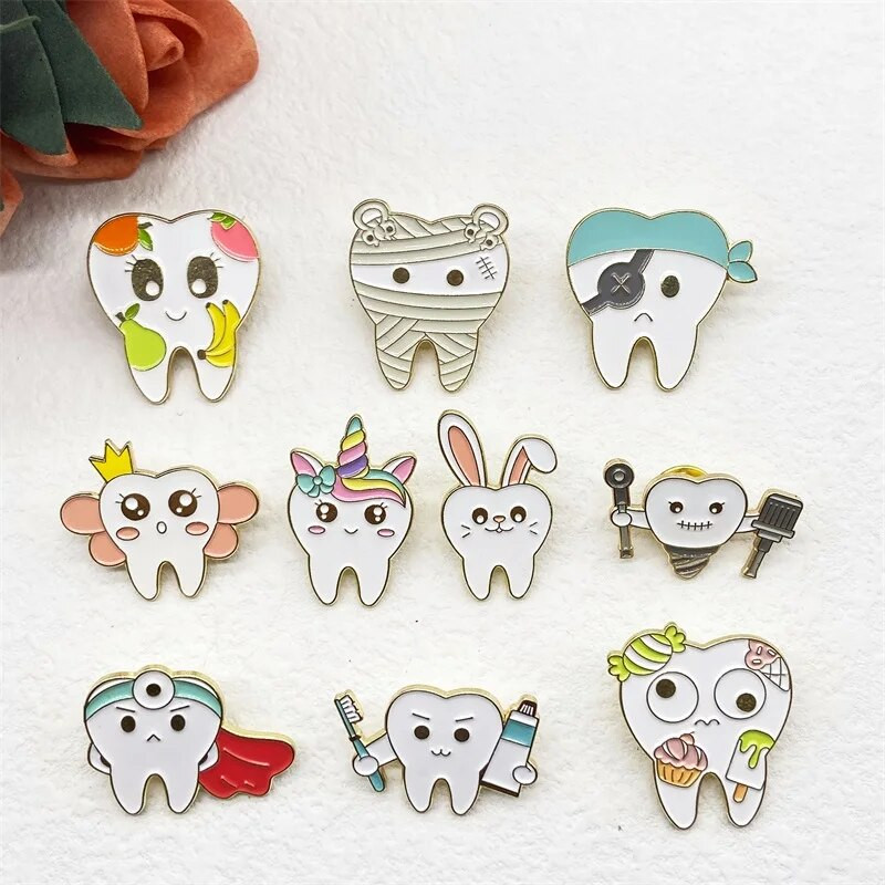 Naljakas multikas Armas armastushamba kujundus Metallist emailist pross Mood isikupära Puu hambamärk Nõel Rõivad Aksessuaarid Ehted