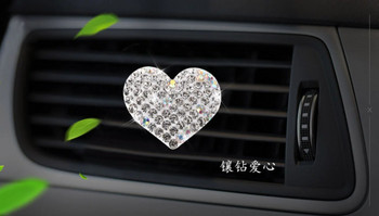 Щипка за ароматерапия за кола във формата на сърце, креативна щипка за автомобилен климатик с кристали, изход за въздух, щипка за декорация на парфюми, аксесоари за кола