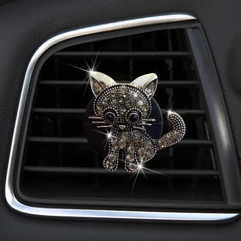 Auto õhuvärskendaja Bear Pilot Vent Parfüüm Cute Cat Gemstone Auto õhuvärskendajad ventilatsiooniklambrid Armsad koomiksikaunistused Autotarvikud