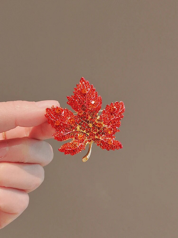 Elegantiškos krištolinės klevo lapų segės Prabangus temperamentas Moterims Vestuvės Banketai Drabužiai Papuošalai Vakarėlio aksesuarai Dovanos