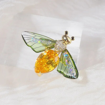 Rhinestone prossid naistele Moe nööpnõel Pross Riided Aksessuaarid Roos Butterfly Metallist Nõelad Ehted Pulmakingitused Mood