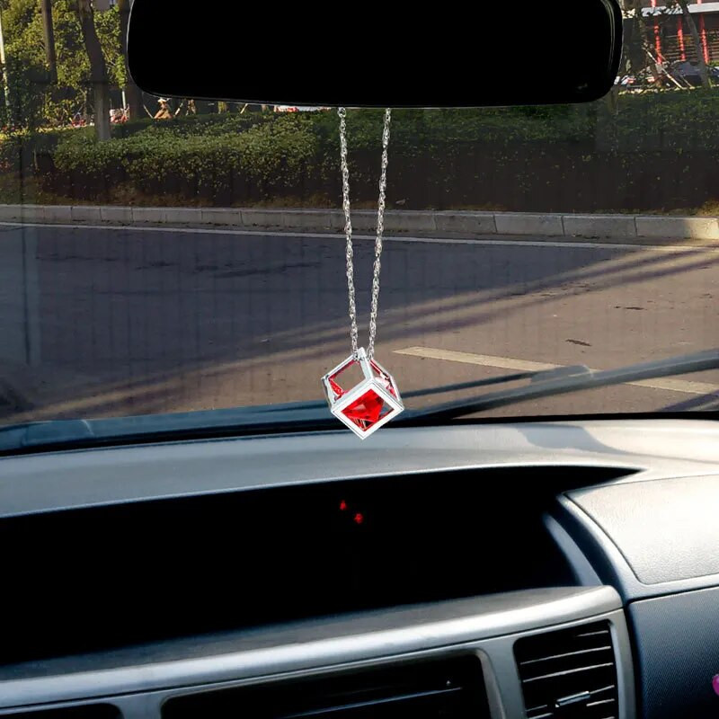 Loomingulised kristallist autokaunistused Autoripatsite dekoratiivkaunistused Rippuvad kaunistused Tahavaatepeegli ripatsiga sisustustarvikud