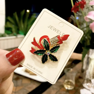 Kalėdų emaliuota sagė Sniego senelis Kalėdų Senelio medžio vainikas Metaliniai smeigtukai Madingi papuošalai Dovana moterims Linksmų Kalėdų dekoro dovanos