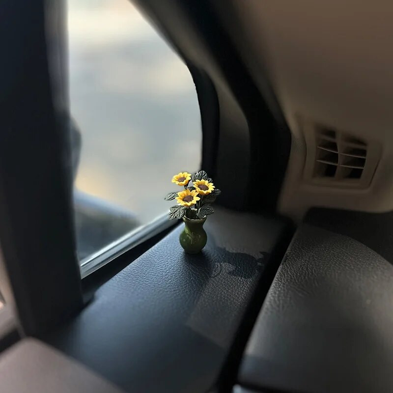 Autode sisekujundus vaik Mini päevalillevaas Auto keskkonsool tahavaate peegelkaunistused autotarvikutele Naiste kingitused