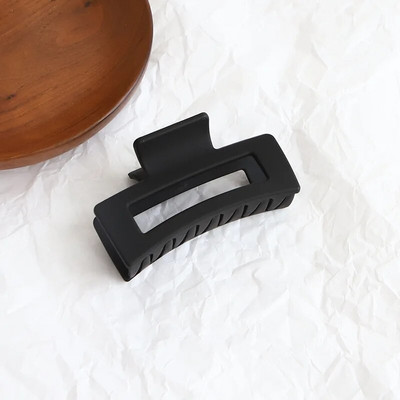 AOMU Sweet Scrub värviline akrüülhaardeklamber Lihtne ovaalne õõnes leopardhaaret juuksekrabi naistele meigivanni juukseaksessuaarid