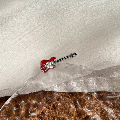 Retro vijole Ģitāra Emalja Piespraude Radošais mūzikas instruments Klavieres Trompete Sakausējums Žetons Vīrieši Sievietes Jaka Soma Dāvanas Rotaslietas