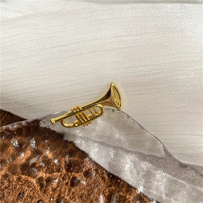 Retro vijole Ģitāra Emalja Piespraude Radošais mūzikas instruments Klavieres Trompete Sakausējums Žetons Vīrieši Sievietes Jaka Soma Dāvanas Rotaslietas