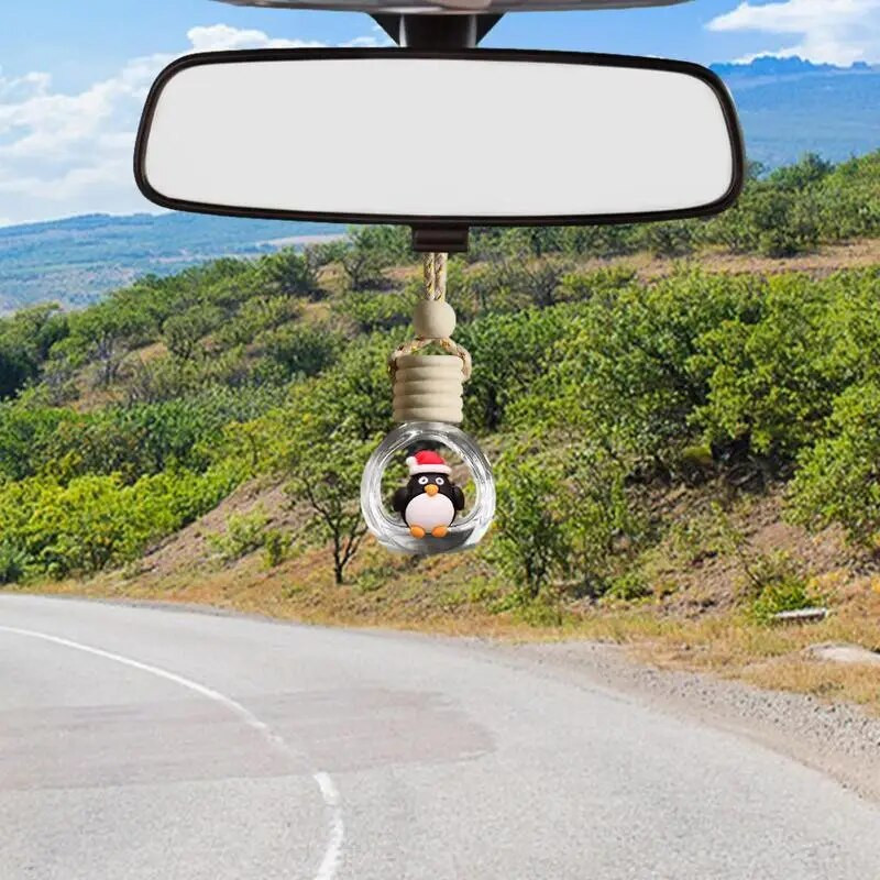 Ziemassvētku auto gaisa atsvaidzinātājs Jauka piekarināma automašīnas gaisa atsvaidzinātāja pudele ar Ziemassvētku pingvīnu, viegli lietojams radošs automašīnas interjers