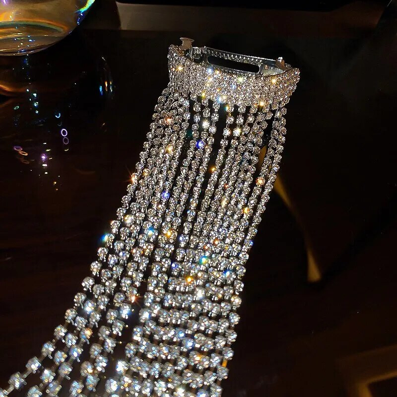 Täiskivist juuksenõelad naistele Pika tutiga kristalljuukse aksessuaarid läikivad juuksenõelad pulmapidu bankettjuukseehted