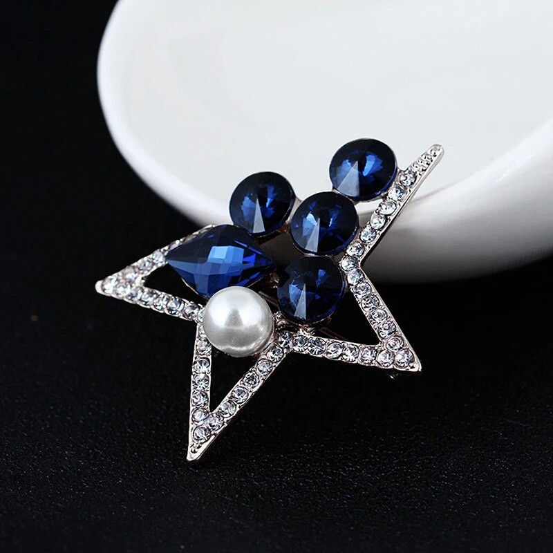 1 tk Moodne läikiv kristallpärl, õõnsad, tähed, prossid, nööpnõelad Naiste reväärid, peokimbud, ehted, aksessuaarid 4,5*4,5 cm