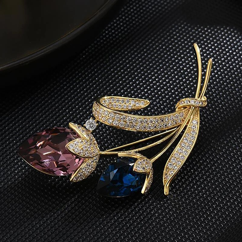 1 tk Moekristall, Kaksikud, lillelised prossid, naiste riided, mantel, ehted, peoaksessuaarid