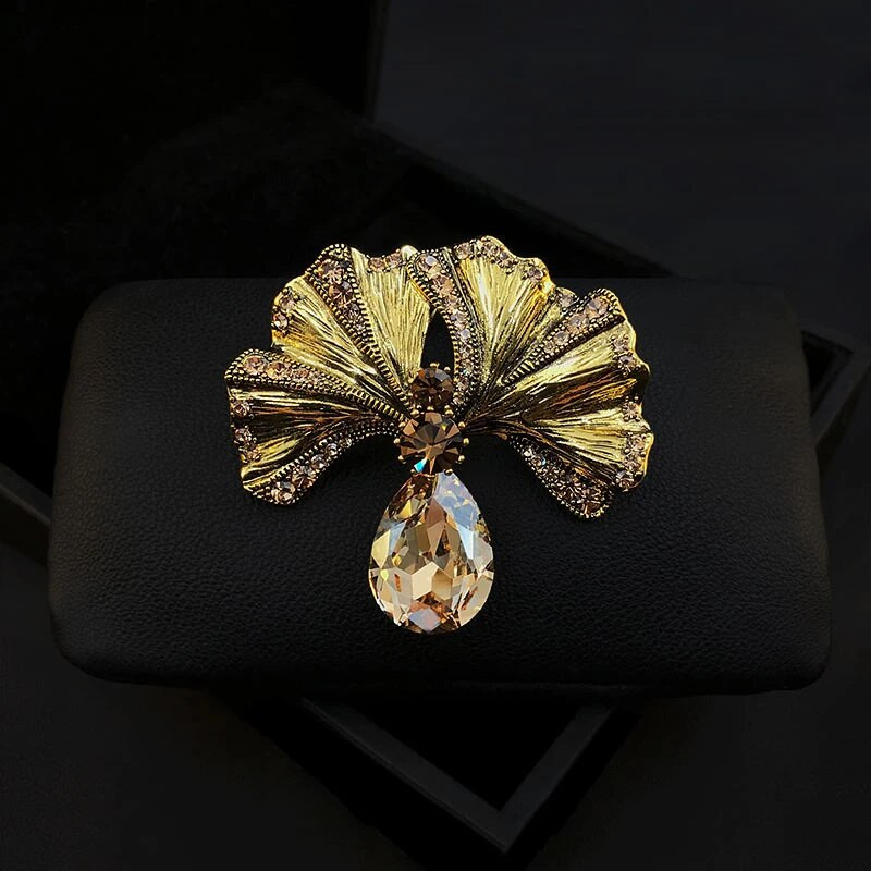 1 tk Mood Vintage kristallprossid naistele Rõivad Mantel Ehted Peotarvikud Kingitused