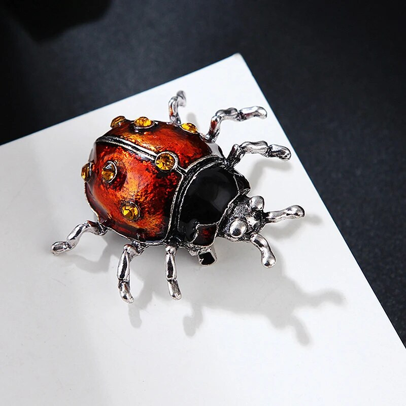 1 gab. Vintage emaljas vaboles saktas Septiņu zvaigžņu mārītes piespraude Sieviešu Mētelis Apģērbi Rotaslietas Ballīšu aksesuāri