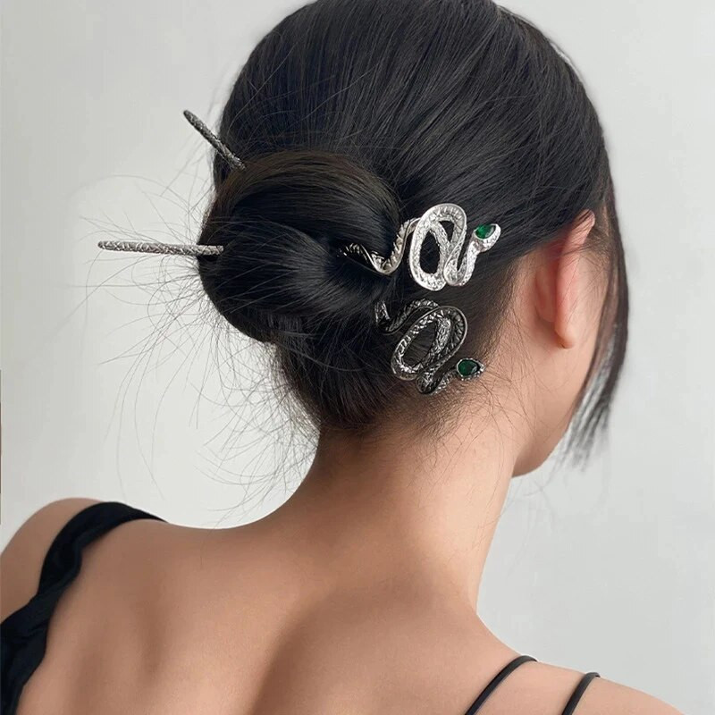 Uus Snake Juuksenõel Juuksepulk Kerimisnöör lõime Roheline Rhinestone Metal Punk Peakatted Juukseaksessuaarid Naistele Ehted Kingitused