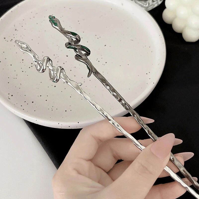 Uus Snake Juuksenõel Juuksepulk Kerimisnöör lõime Roheline Rhinestone Metal Punk Peakatted Juukseaksessuaarid Naistele Ehted Kingitused