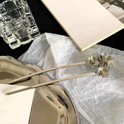 1Gb jauni ķīniešu stila tauriņu matu spieķi Izsmalcināti sieviešu zirgastes turētājs matu sprādzes sievietēm Hanfu galvassegas matu aksesuāri